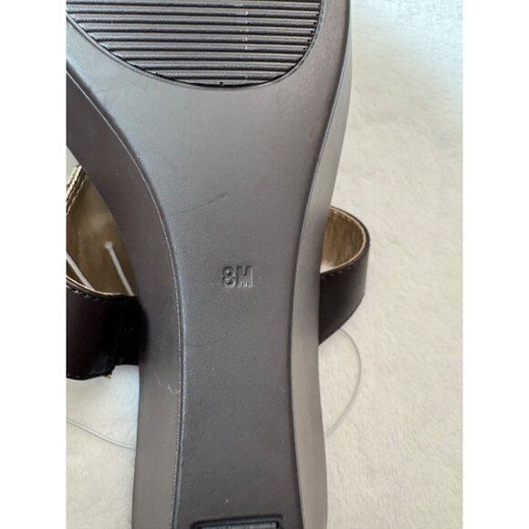 Guess Womens Monogrammed Brown Sandals With Gold Logo & Open-Toe Design Size 8 - Picture 10 of 13